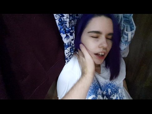 ❤️ Nire ahizpa armairuan aurkitu eta lagundu zion esperma ❤❌ Errusiar porno pornoan eu.xsexshop.ru ❌